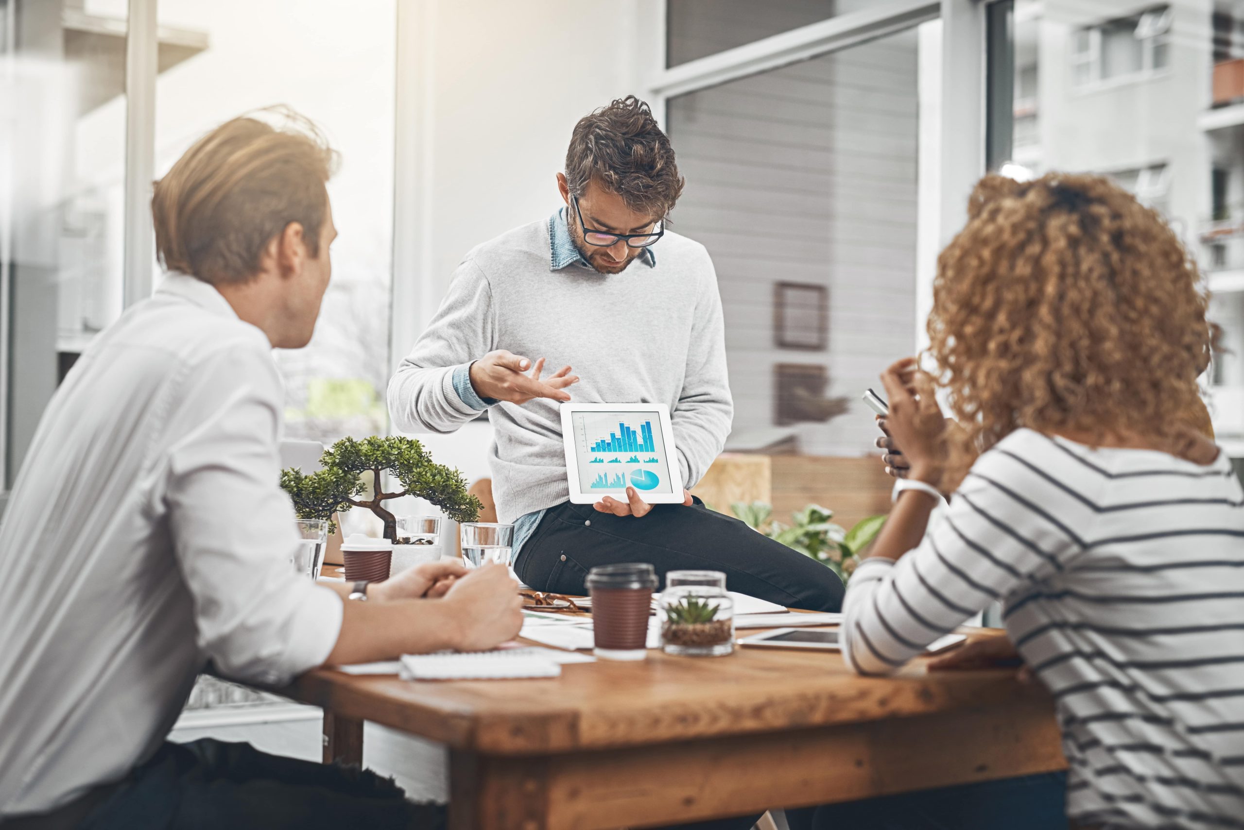 Professional social media marketing services for Facebook, Instagram, LinkedIn, and YouTube to grow your business globally.